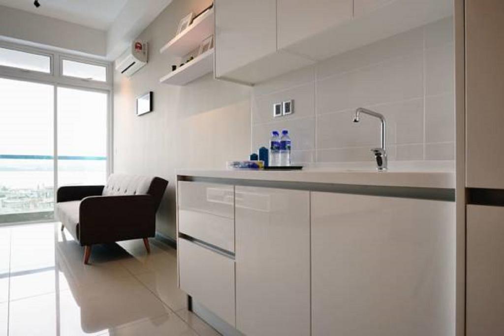 Experience The Coast - Hostahome Suites At Paragon Residence Near Downtown Джохор-Бару Экстерьер фото