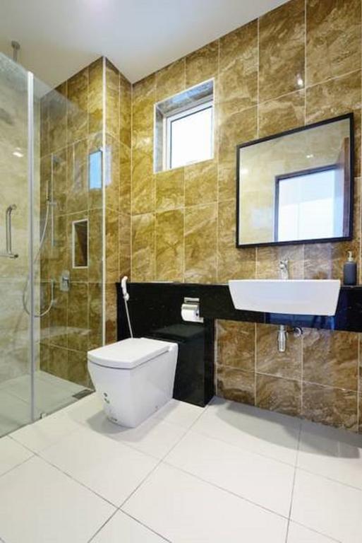 Experience The Coast - Hostahome Suites At Paragon Residence Near Downtown Джохор-Бару Экстерьер фото